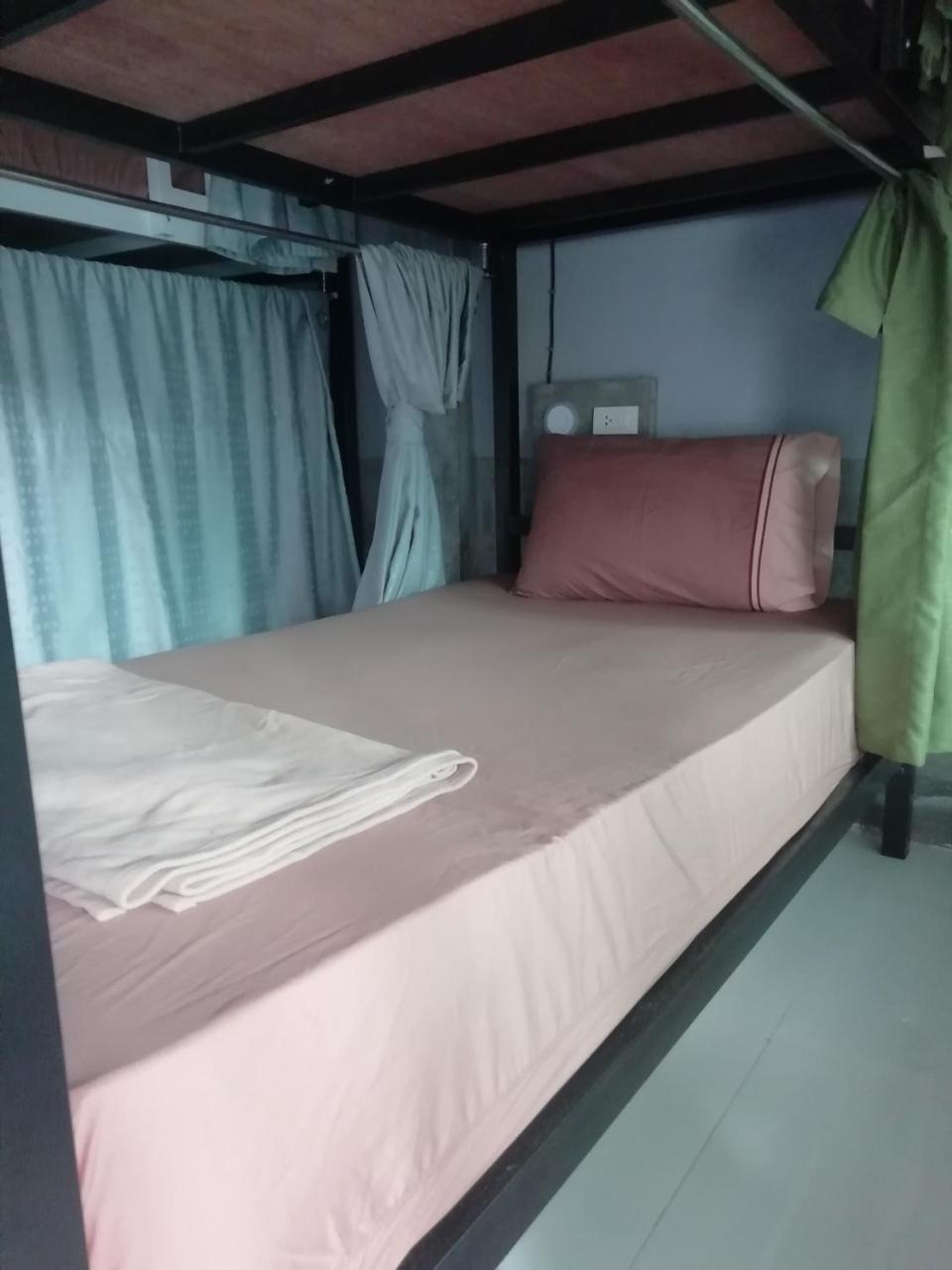 Neverland Dorm Kepulauan Phi Phi Bagian luar foto