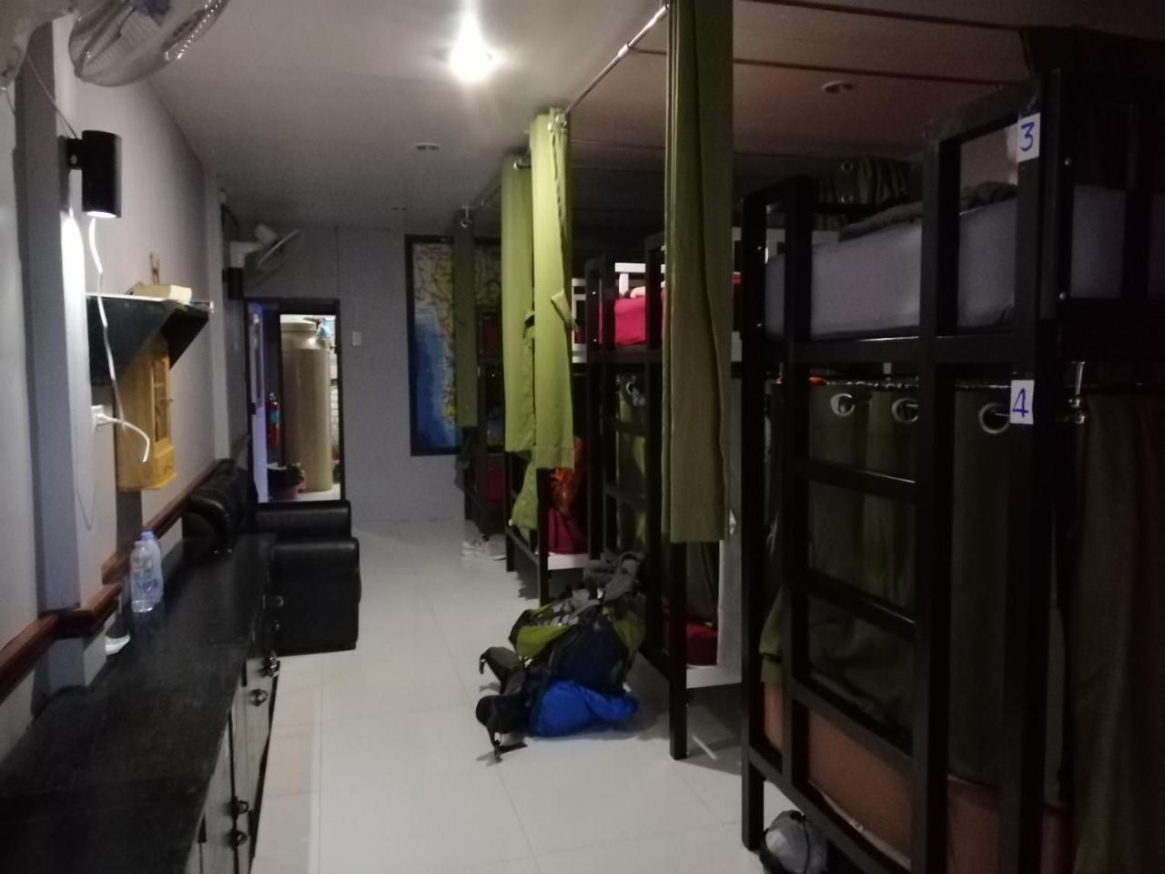 Neverland Dorm Kepulauan Phi Phi Bagian luar foto